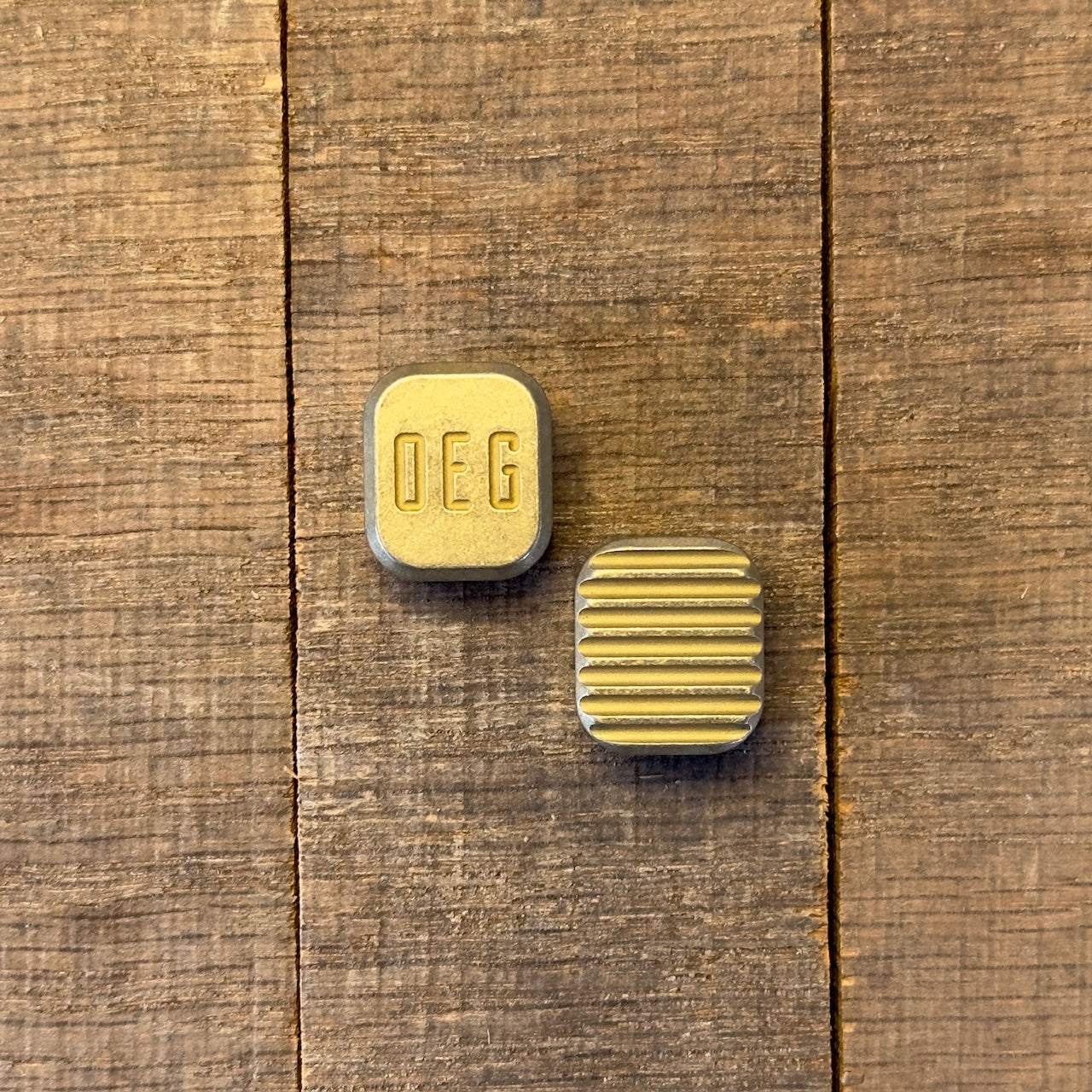 BRASS RIDGE BEAD ā OEGEDC